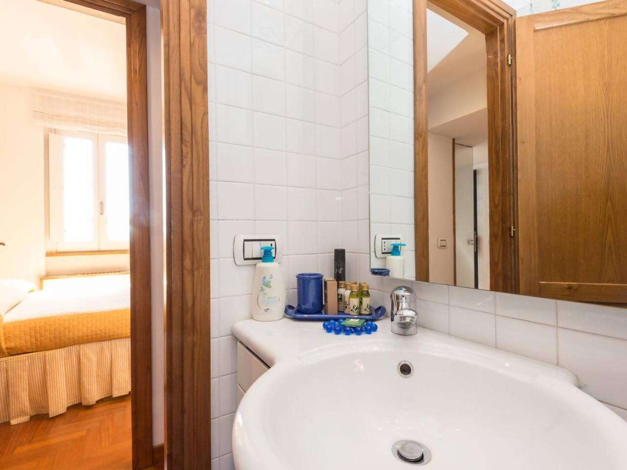 Apartament Trevi Luxury With Terrace Rzym Zewnętrze zdjęcie